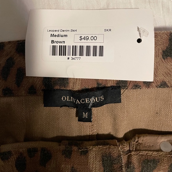 OLIVACEOUS LEOPARD DENIM SKIRT - Picture 3 of 3